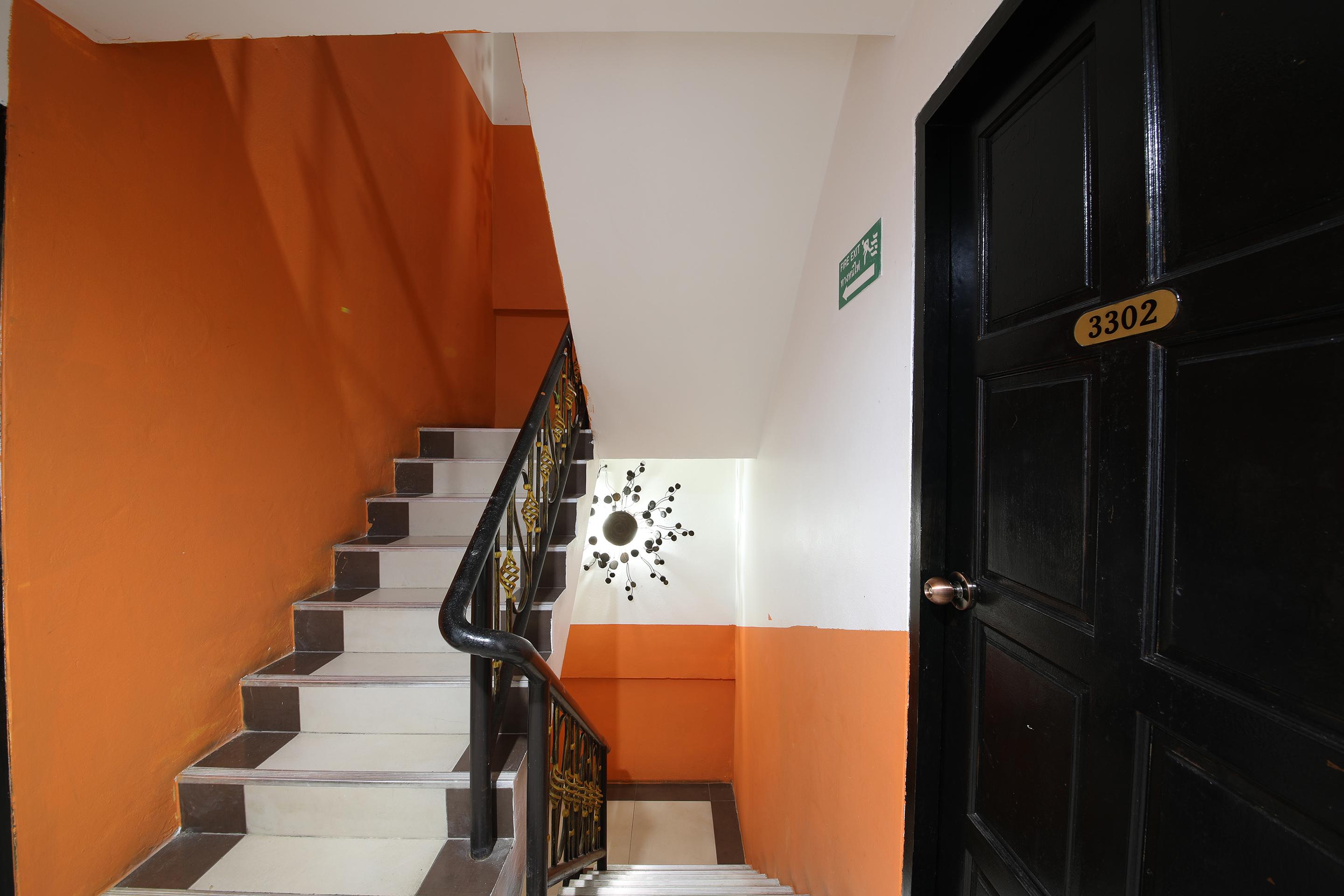 Hotel Oyo 126 Patong Station House Exterior foto